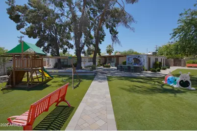8204 E Monterey Way, Scottsdale, AZ 85251 - Photo 13