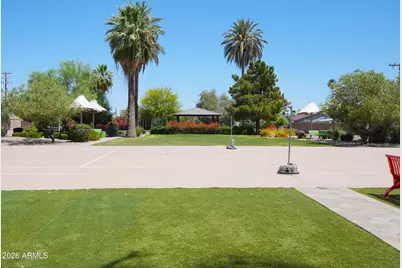 8204 E Monterey Way, Scottsdale, AZ 85251 - Photo 11