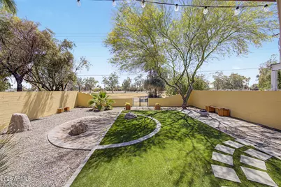 2979 S Country Club Way, Tempe, AZ 85282 - Photo 33
