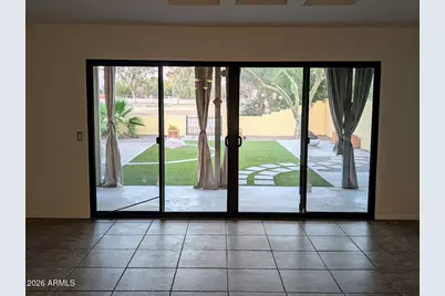 2979 S Country Club Way, Tempe, AZ 85282 - Photo 17