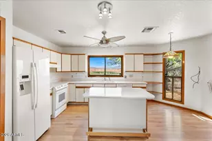 660 W Raven Hill Rd, Clarkdale, AZ 86324 - Photo 11