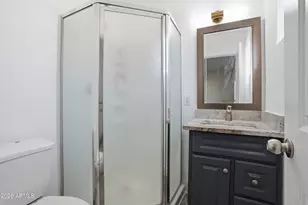 4628 E Holly St, Phoenix, AZ 85008 - Photo 11