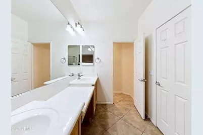 17961 W Lawrence Lane, Waddell, AZ 85355 - Photo 21