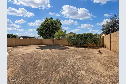 17961 W Lawrence Lane, Waddell, AZ 85355 - Photo 23