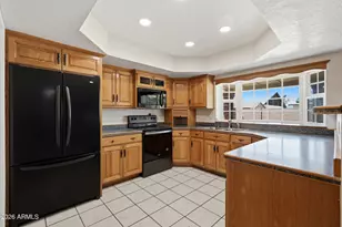 9652 N 35th Ln, Phoenix, AZ 85051 - Photo 11