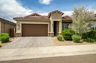 21922 N 61st Wy, Phoenix, AZ 85054 - Photo 1