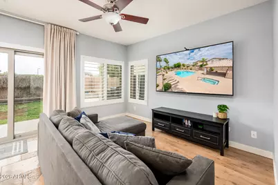 10012 E Capri Avenue, Mesa, AZ 85208 - Photo 9