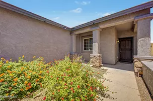 1652 W Straight Arrow Ln, Phoenix, AZ 85085 - Photo 3