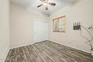 1652 W Straight Arrow Ln, Phoenix, AZ 85085 - Photo 19