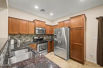 1652 W Straight Arrow Lane, Phoenix, AZ 85085 - Photo 9