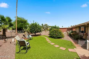 9406 W Raintree Dr, Sun City, AZ 85351 - Photo 7