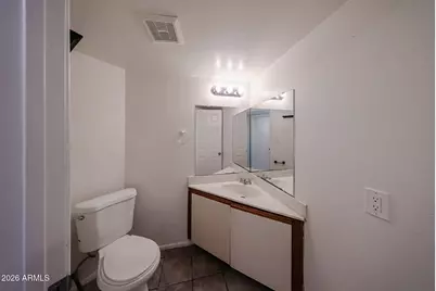 9223 N 47th Court, Glendale, AZ 85302 - Photo 11