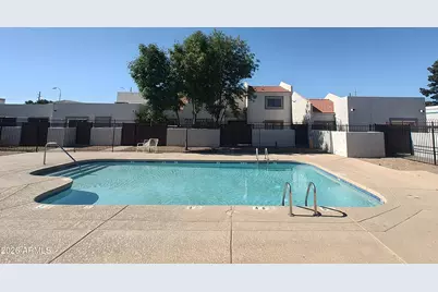 9223 N 47th Court, Glendale, AZ 85302 - Photo 25