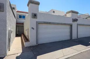 9223 N 47th Ct, Glendale, AZ 85302 - Photo 1