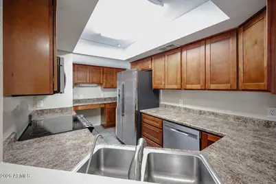 9223 N 47th Court, Glendale, AZ 85302 - Photo 3