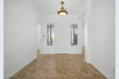 5610 S Eucalyptus Place, Chandler, AZ 85249 - Photo 9
