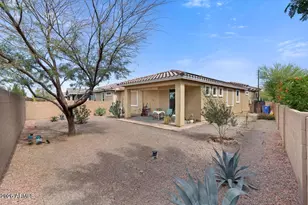 17237 W W Wind Dr, Surprise, AZ 85387 - Photo 11