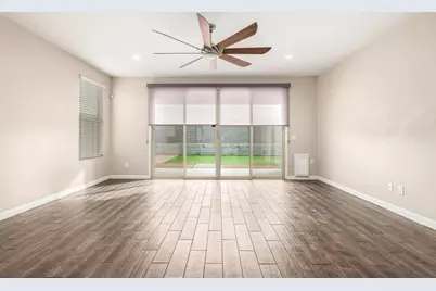 10773 W Swayback Pass, Peoria, AZ 85383 - Photo 9