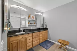 3428 E Francisco Dr, Phoenix, AZ 85042 - Photo 15