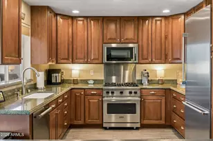 3428 E Francisco Dr, Phoenix, AZ 85042 - Photo 9