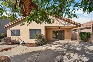 1365 E Betsy Ln, Gilbert, AZ 85296 - Photo 11