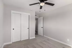 4402 E Mitchell Dr, Phoenix, AZ 85018 - Photo 5