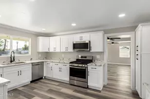4402 E Mitchell Dr, Phoenix, AZ 85018 - Photo 23