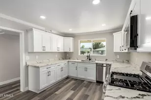4402 E Mitchell Dr, Phoenix, AZ 85018 - Photo 21