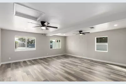 4402 E Mitchell Drive, Phoenix, AZ 85018 - Photo 17