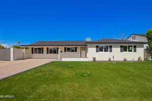 4402 E Mitchell Dr, Phoenix, AZ 85018 - Photo 15