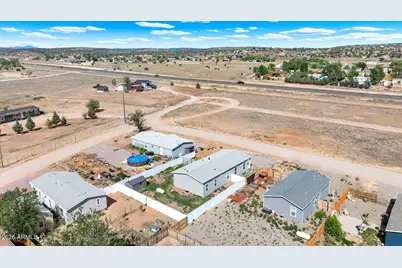 24460 N Marblehead Avenue, Paulden, AZ 86334 - Photo 23
