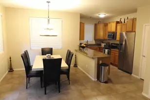 4388 E Selena Dr, Phoenix, AZ 85050 - Photo 9