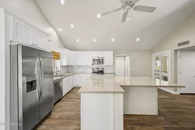 9251 E Jenan Drive, Scottsdale, AZ 85260 - Photo 15
