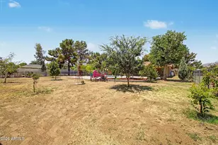7641 N 175th Ave, Waddell, AZ 85355 - Photo 35
