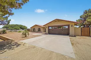 7641 N 175th Ave, Waddell, AZ 85355 - Photo 3