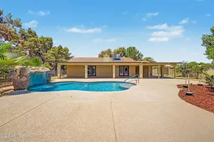 7641 N 175th Ave, Waddell, AZ 85355 - Photo 33