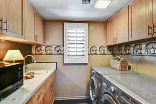 8502 E Cave Creek Rd, Carefree, AZ 85377 - Photo 21