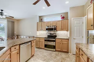 15186 W Las Brizas Ln, Sun City West, AZ 85375 - Photo 17