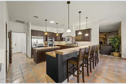 8660 W Mission Hills Drive, Arizona City, AZ 85123 - Photo 17
