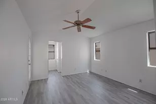 2046 W Columbine Dr, Phoenix, AZ 85029 - Photo 17