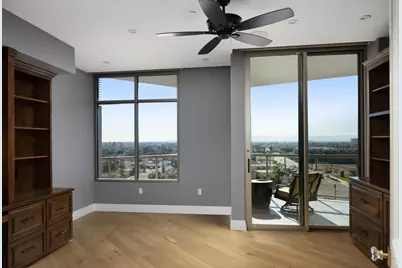 2402 E Esplanade Lane #Unit 902, Phoenix, AZ 85016 - Photo 15