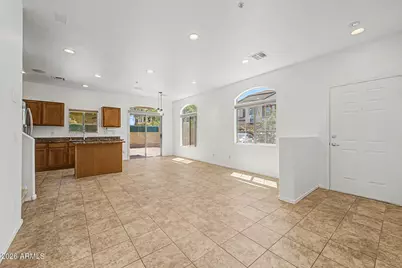 2725 E Mine Creek Road #1044, Phoenix, AZ 85024 - Photo 3
