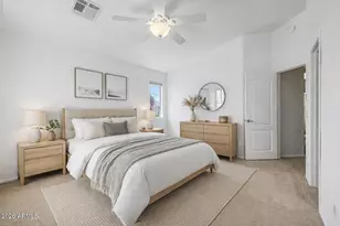 2725 E Mine Creek Rd, Phoenix, AZ 85024 - Photo 11