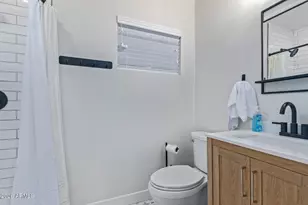 1535 W Lawrence Rd, Phoenix, AZ 85015 - Photo 11