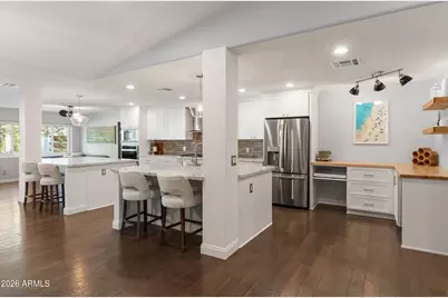 2945 N 47th Place, Phoenix, AZ 85018 - Photo 5