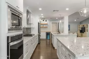 2945 N 47th Pl, Phoenix, AZ 85018 - Photo 5