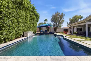 2945 N 47th Pl, Phoenix, AZ 85018 - Photo 1