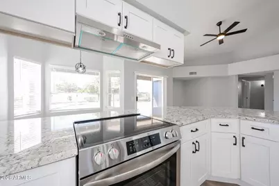 3951 E Waltann Lane, Phoenix, AZ 85032 - Photo 19