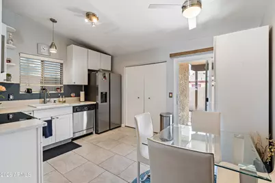 421 E Behrend Drive, Phoenix, AZ 85024 - Photo 13
