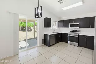 15712 W Smokey Dr, Surprise, AZ 85374 - Photo 5